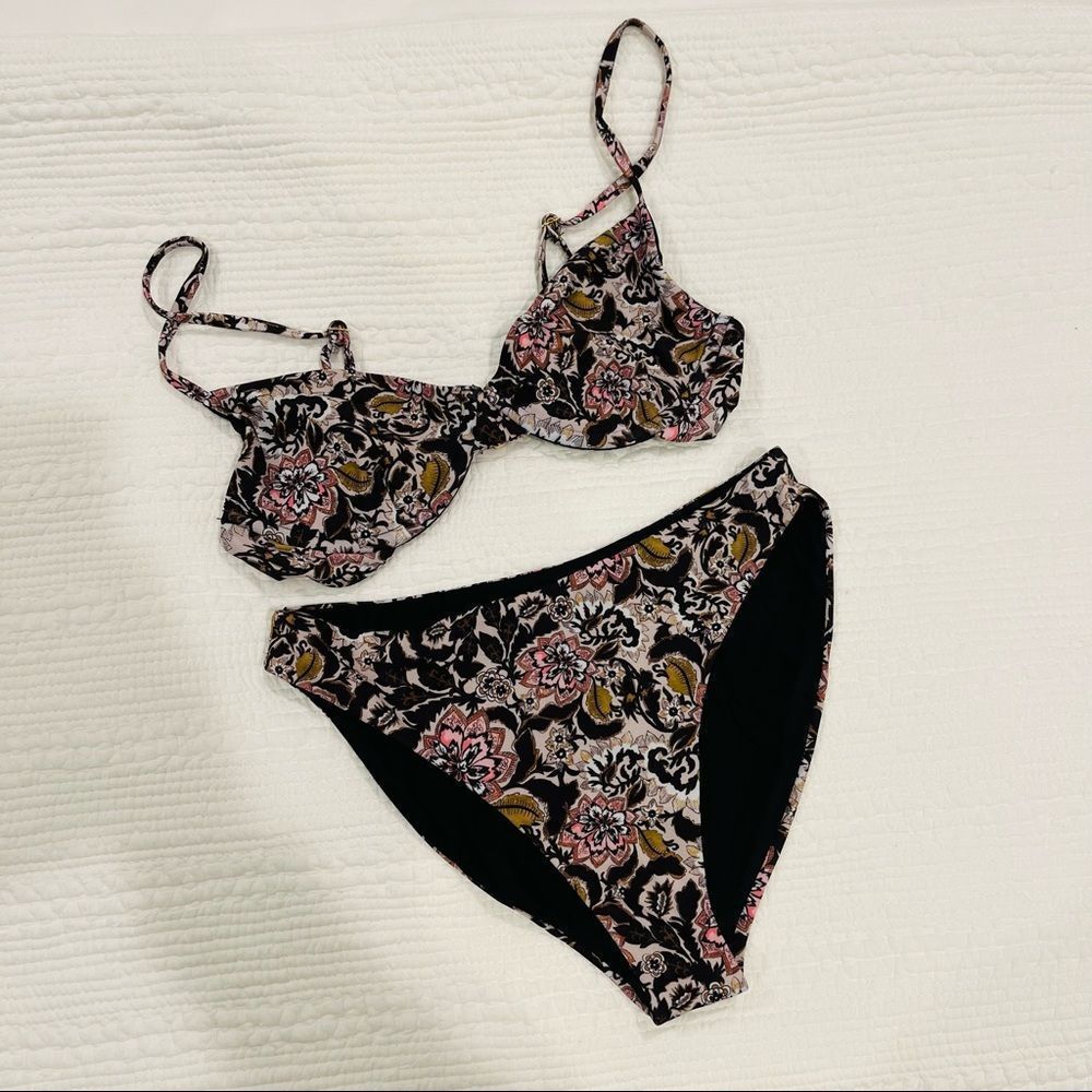 BEACH RIOT Camilla Chelsea Bikini Small Floral Paisley